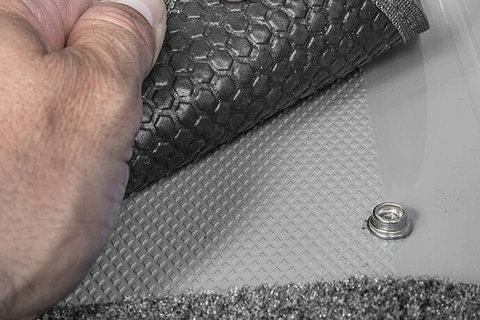 STANDARD SNAP-IN CARPET WITH LOGO